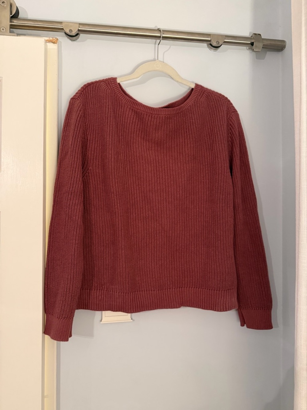 Pact Women's Crewneck Sweater in Rosewood